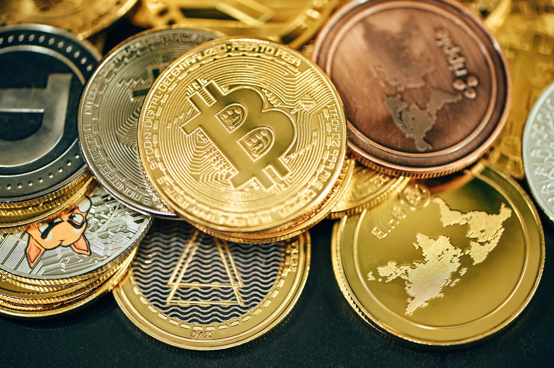 Ilustração de criptomoedas (Foto:Traxer/Unsplash)