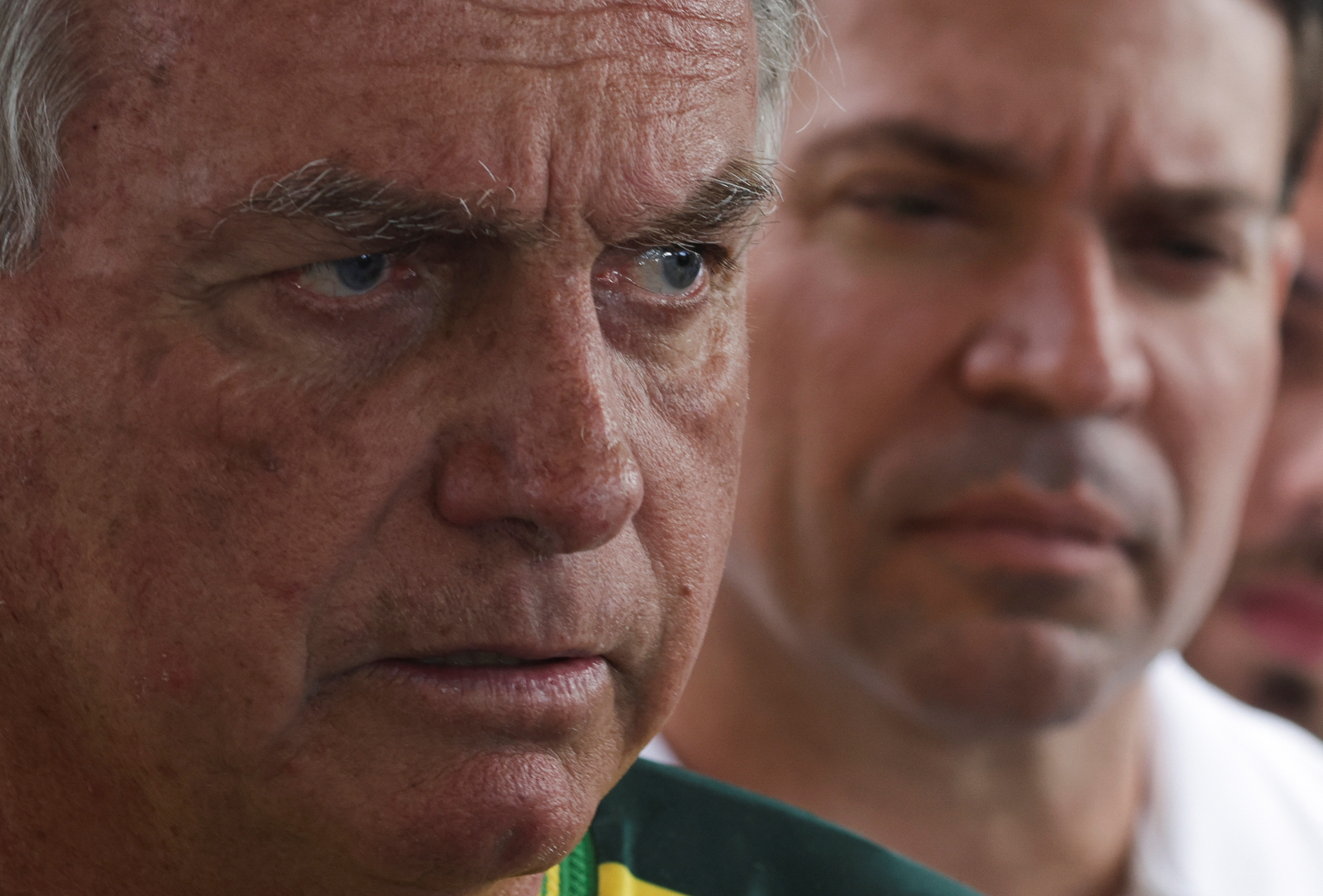 Ex-presidente Jair Bolsonaro ao lado do deputado federal Alexandre Ramagem
06/10/2024
REUTERS/Ricardo Moraes