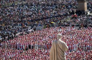 Novatos, italianos, improváveis: por que este será um conclave como nenhum outro